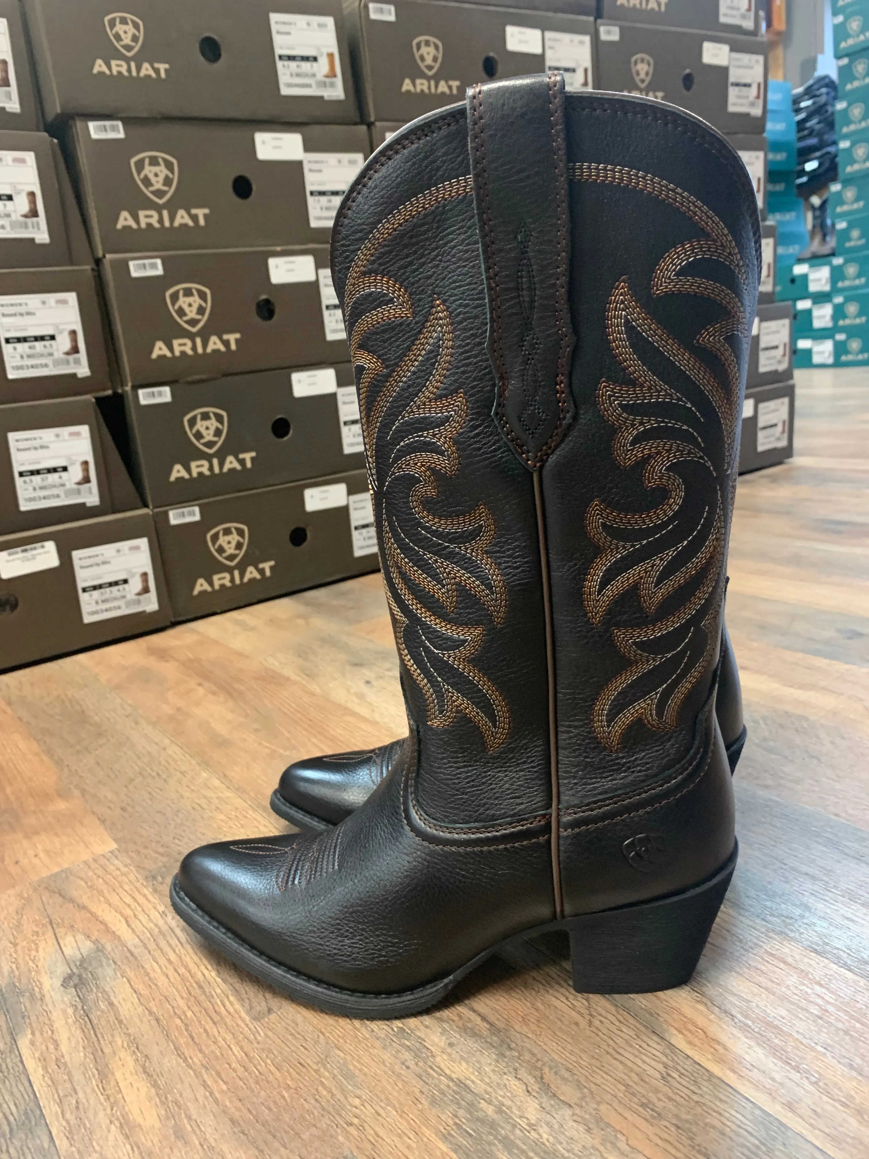 ARIAT WOMEN'S HERITAGE STRETCHFIT WESTERN BOOTS - POINTED TOE