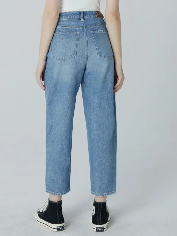 Barrel Shaped Jeans