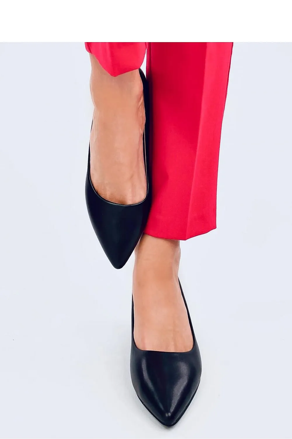 Block heel pumps