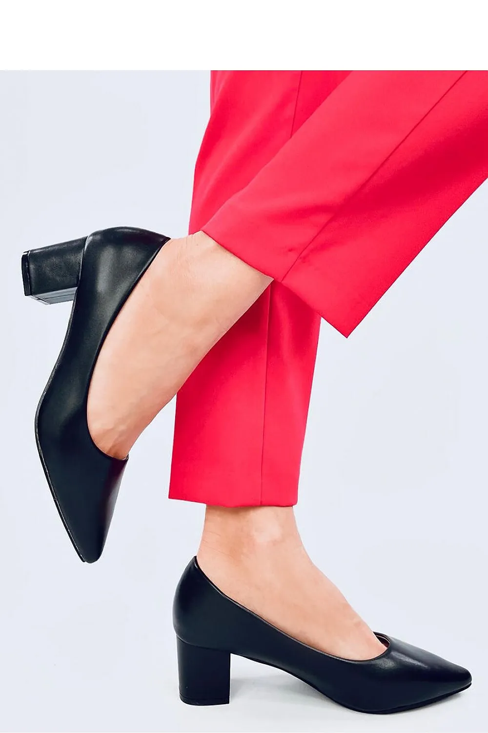 Block heel pumps