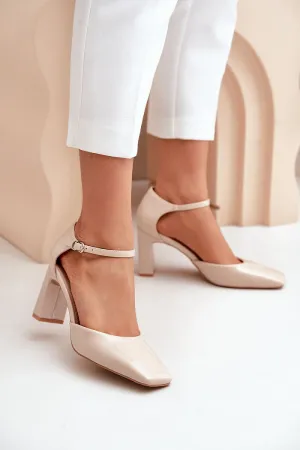 Block heel pumps