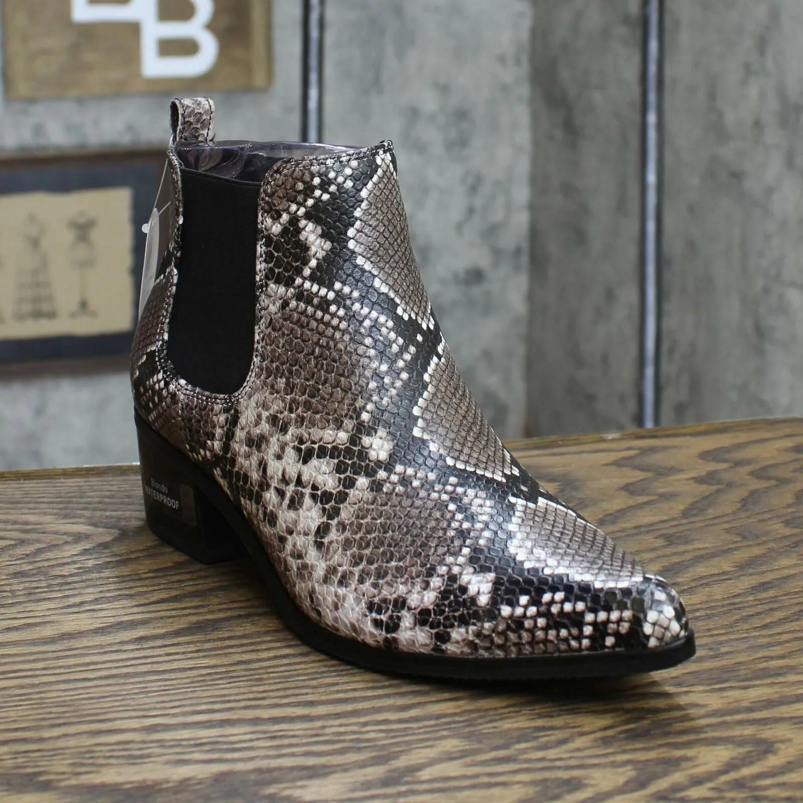 Blondo Emelia Waterproof Chelsea Bootie