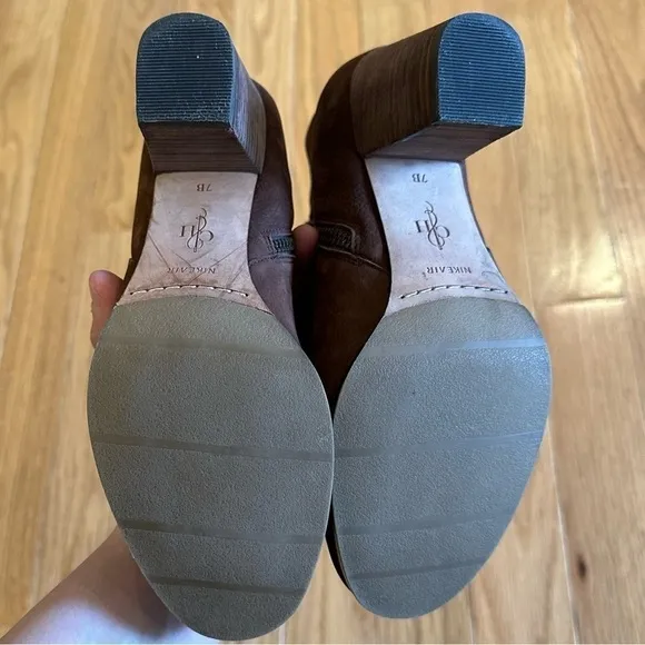 Cole Haan Nike Air Cassidy Brown Nubuck Leather Ankle Booties 7B