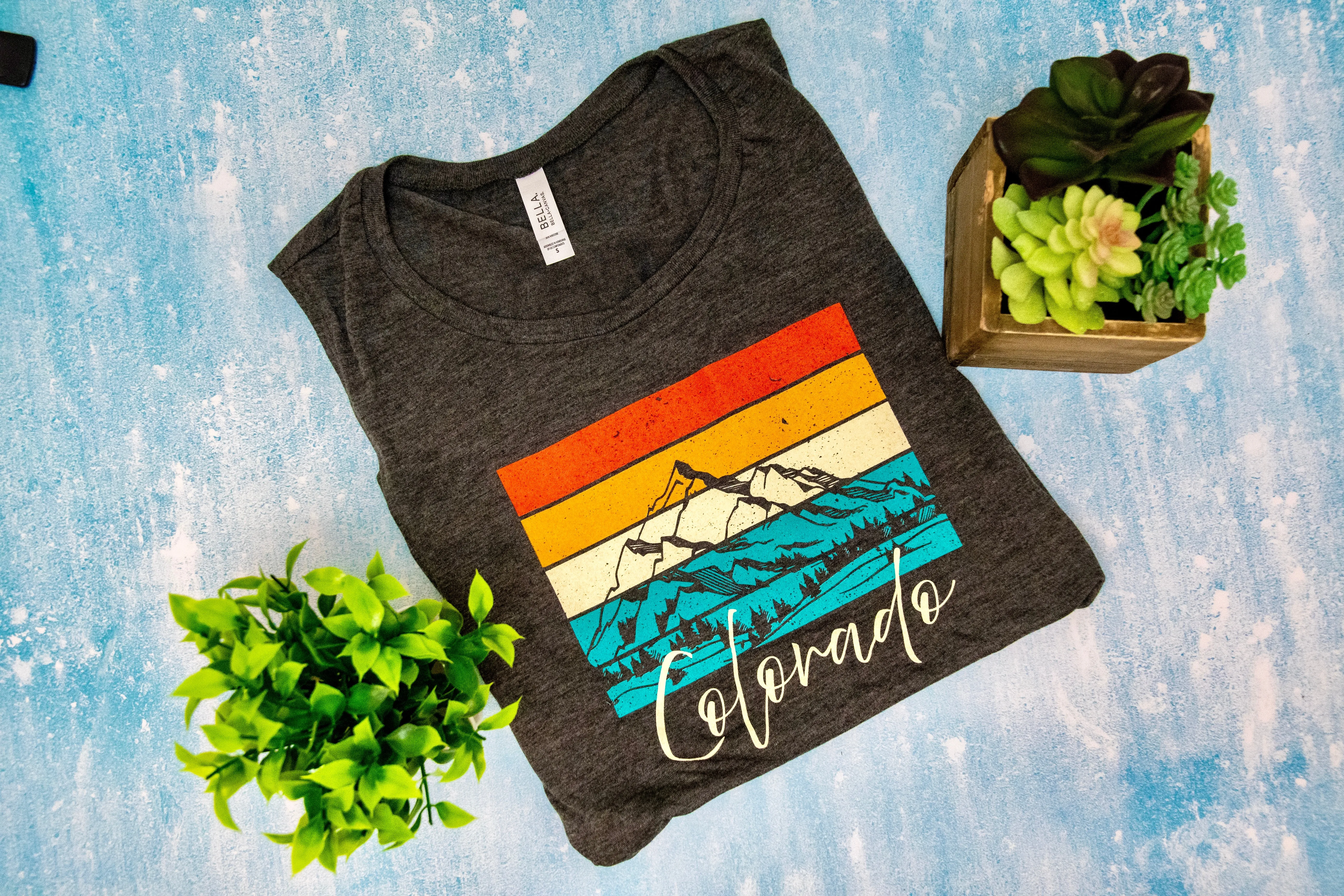 Colorado Colorful Peaks Short Sleeve Shirt (Grey)