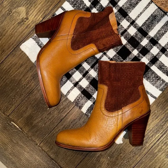 Corso Como Brown Leather &amp; Suede Rounded Toe Ankle Zip Booties Size 7.5