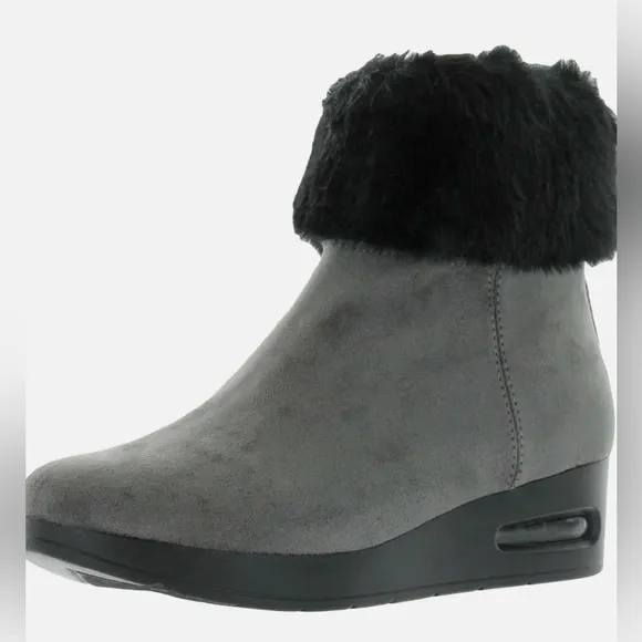 D K N Y ABRÍ-WEDGE BOOTIE MICROS/FAUX F STEEL /BLACK STB GRAY COLOR SIZE 7M