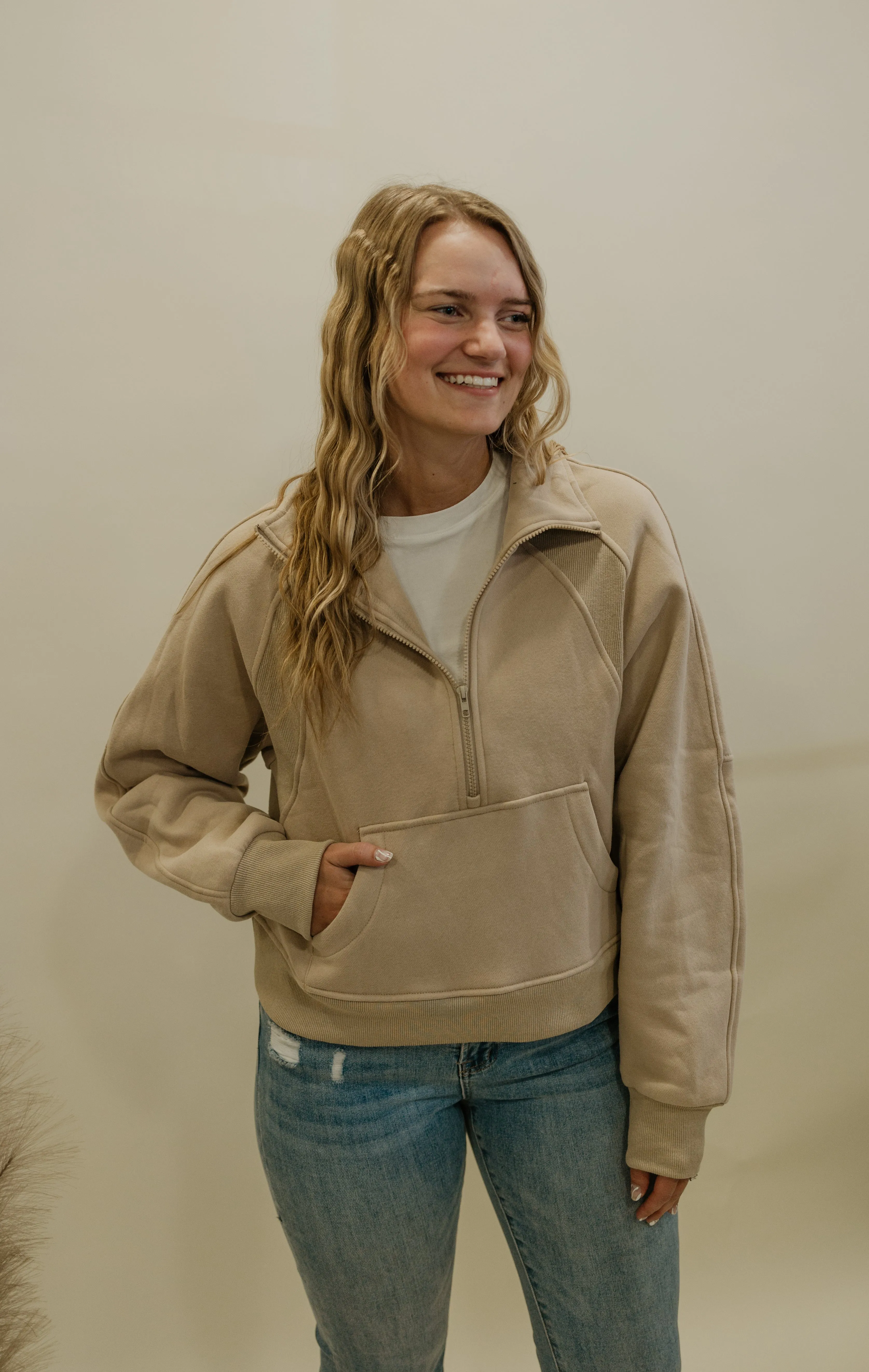 DOVE OAT COLORED HALF ZIP SWEATSHIRT BY IVY & CO