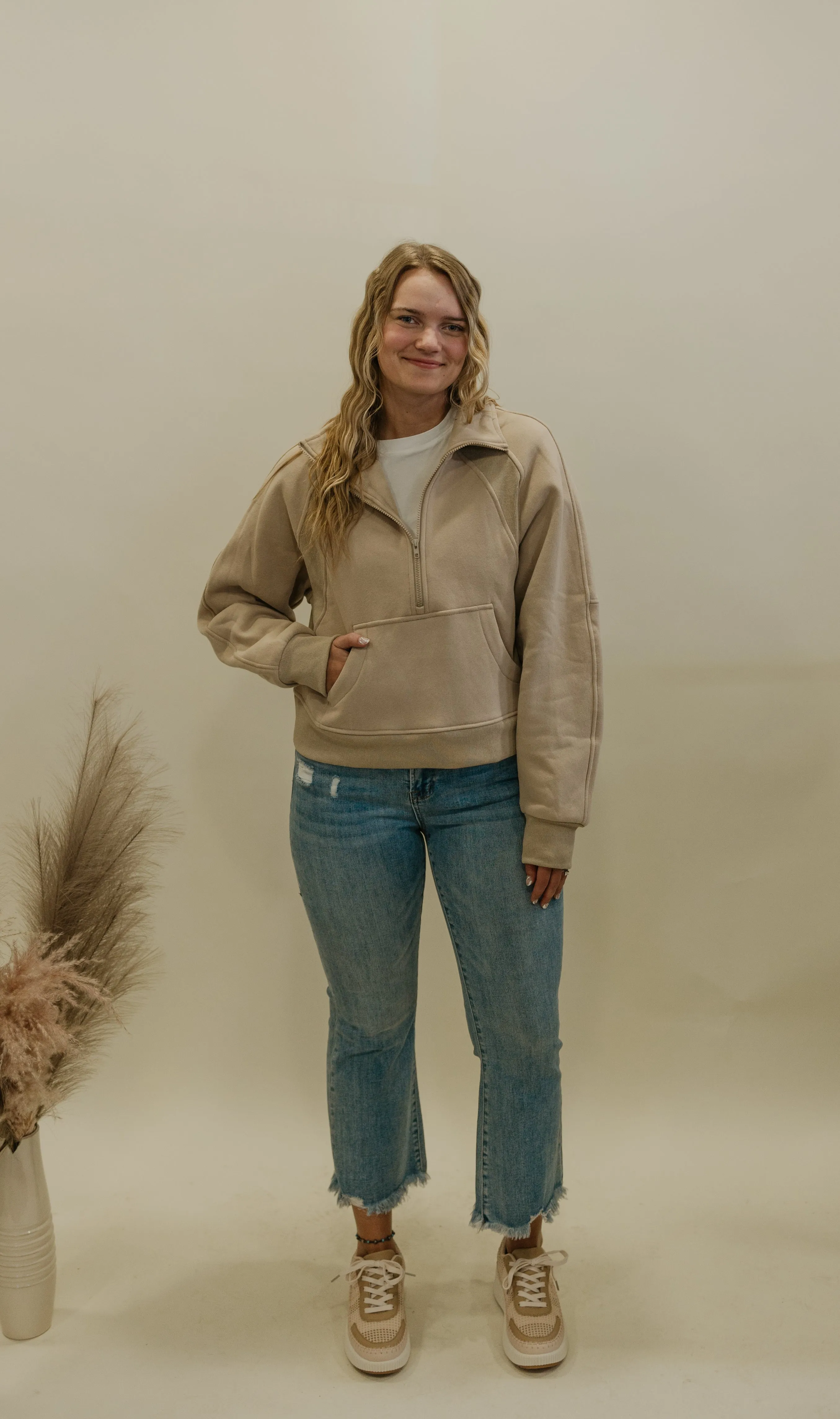 DOVE OAT COLORED HALF ZIP SWEATSHIRT BY IVY & CO