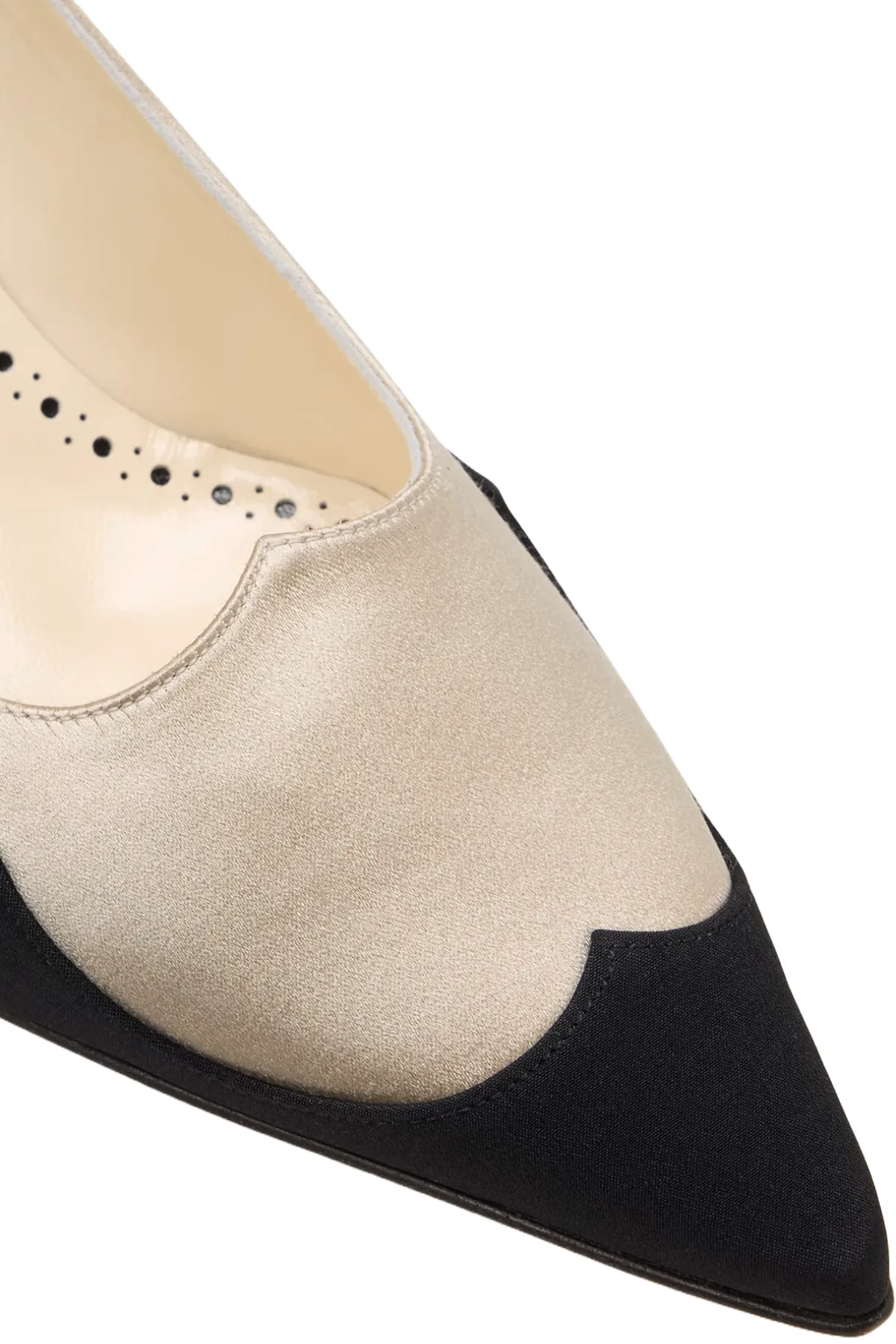 Fabraka Pumps