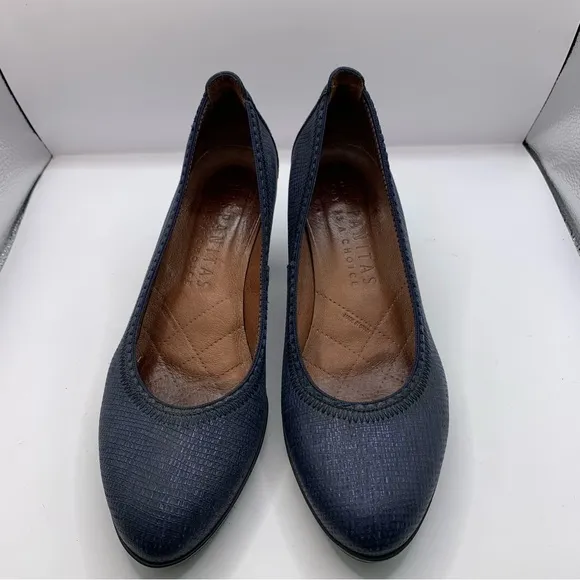 Hispanitas pumps blue leather round toe size 36.5 US 5.5