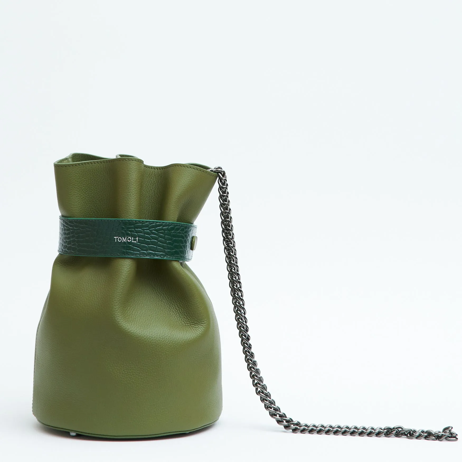 la bourse mini belted leather bucket bag - olive