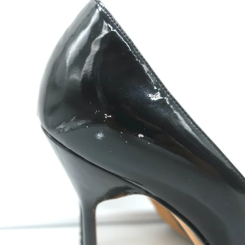 Manolo Blahnik BB Pumps Black Patent Leather Size 38.5 Pointed Toe Heels