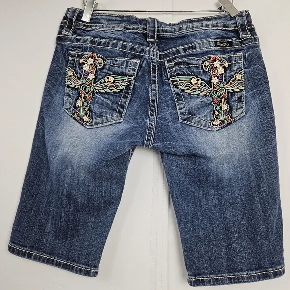 Miss Me embroidered cross angel wing bermuda shorts size 28
