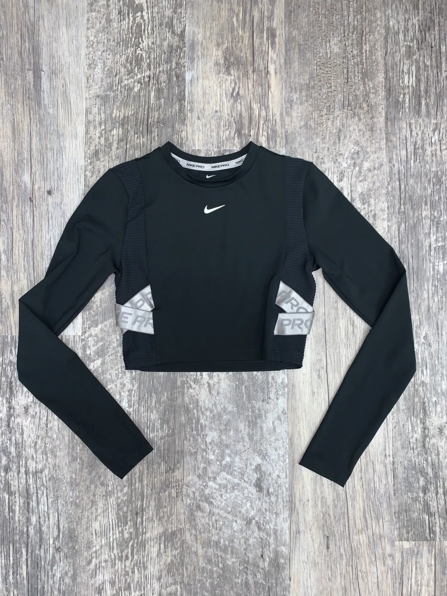 Nike Athletic Top Size Small