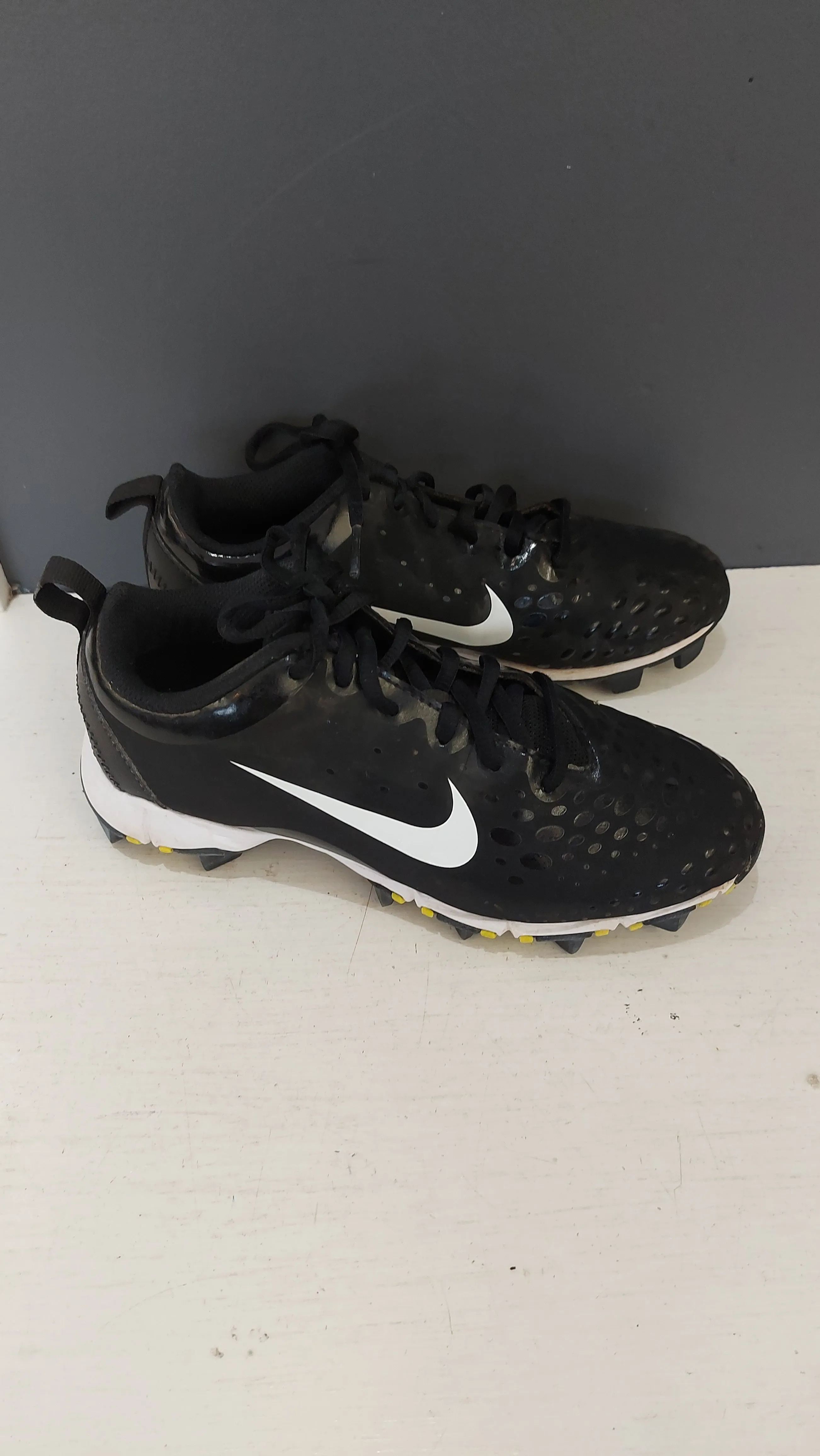 Nike baseball cleats 3