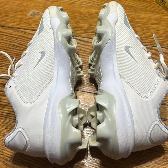 Nike Trout baseball cleats.  Size youth 5.5.  Good used condition.