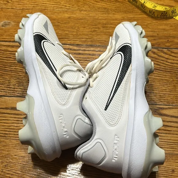 Nike Trout baseball cleats.  Size youth 5.5.  Good used condition.