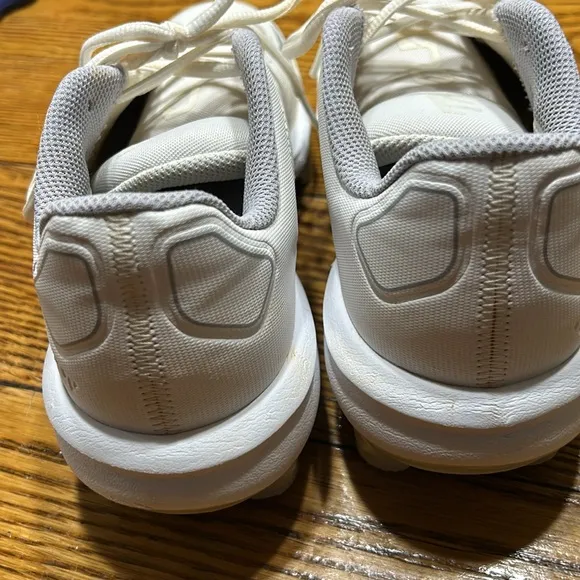 Nike Trout baseball cleats.  Size youth 5.5.  Good used condition.