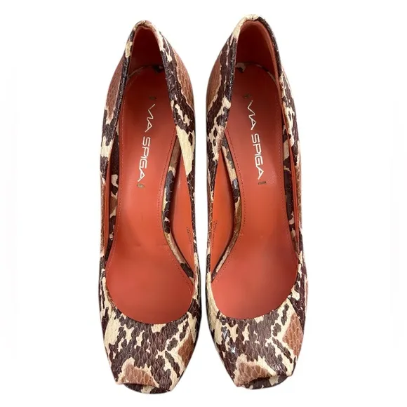 NWOT Via Spiga | Women’s brown/tan snakeskin print leather peep toe pumps, sz 7M