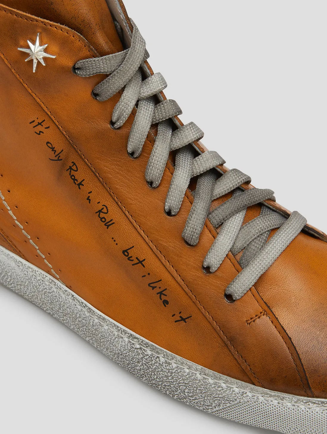 ROCKER SNEAKER HIGH TOP IN TANGERINE