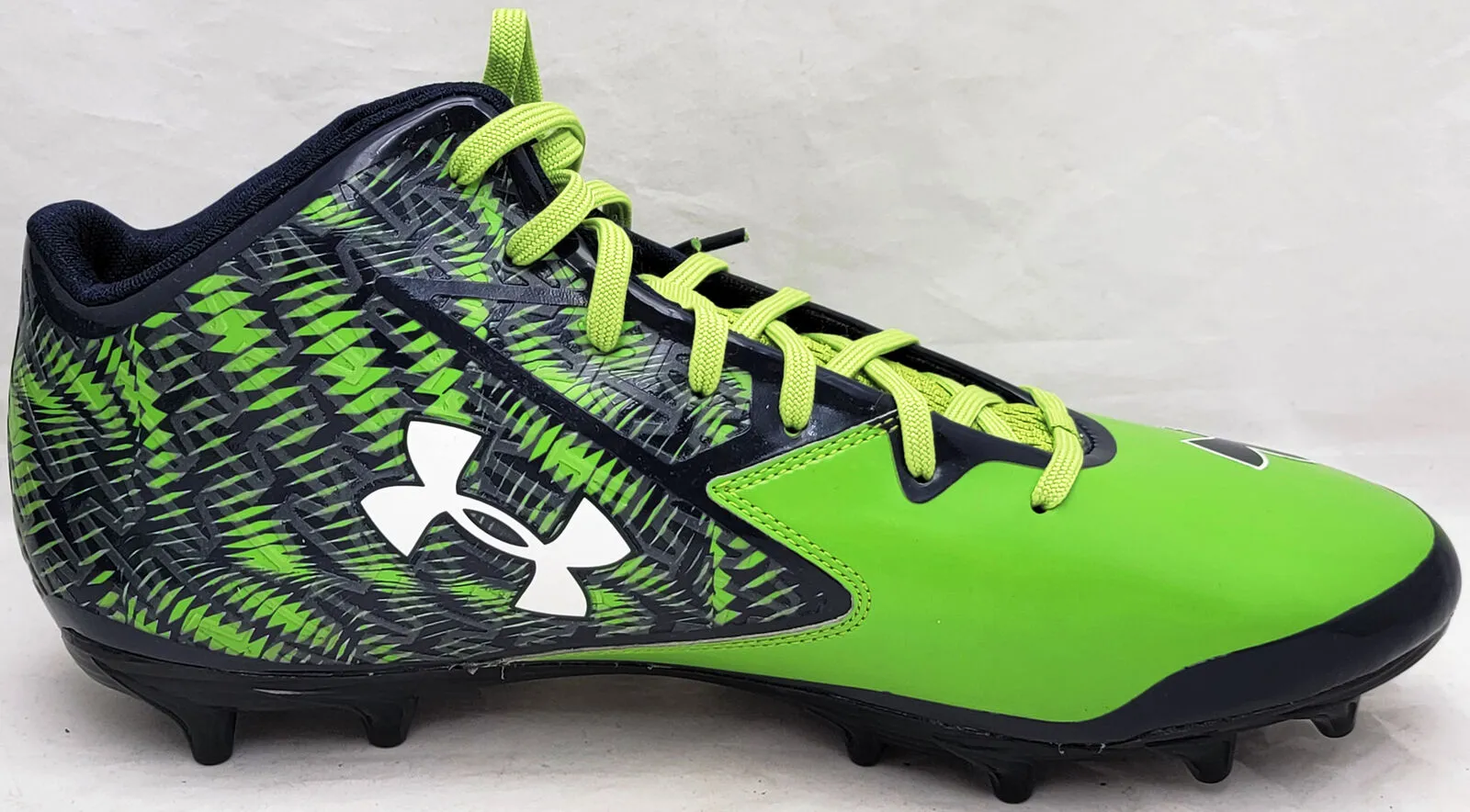 Russell Wilson Autographed Under Armor Cleats Seahawks 12.5 (Bleeding) RW 42151