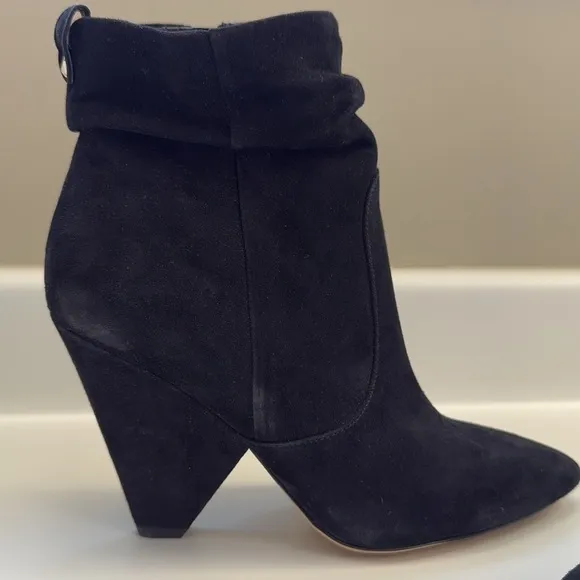 Sam Edelman Roden Point Toe Suede Booties | black | 9.5 | EUC