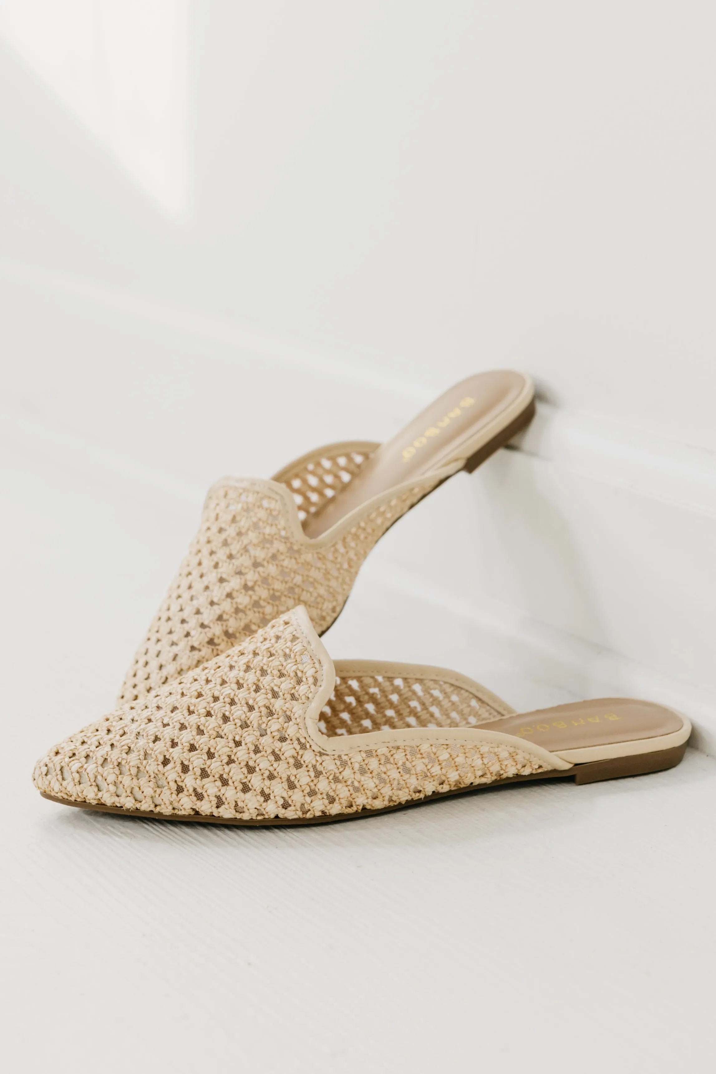 The Journal Raffia Mule