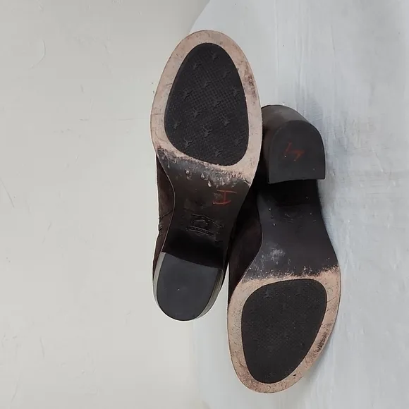 TRASK Tinsley Brown Suede Ankle Booties Size 9M