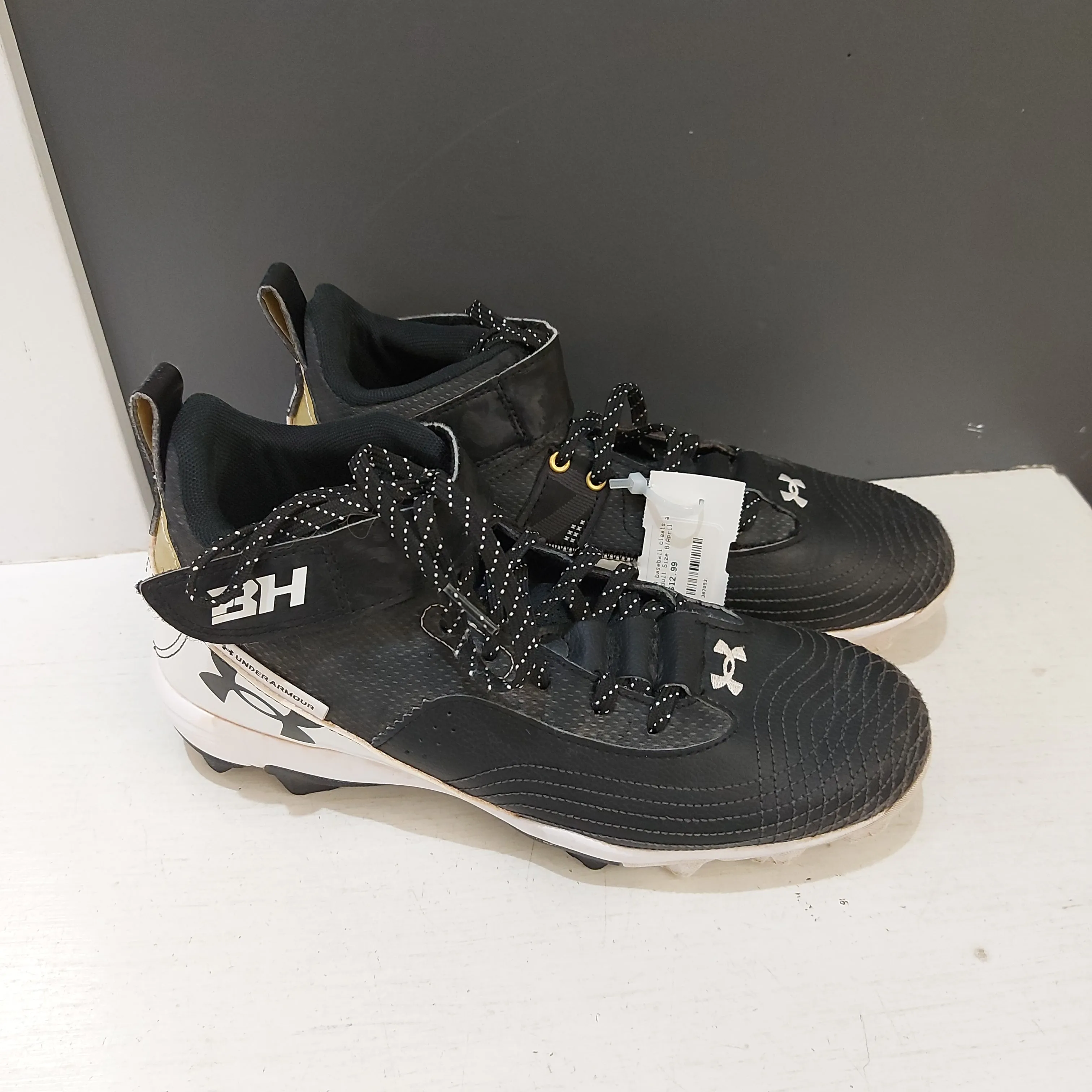 UA baseball cleats 8