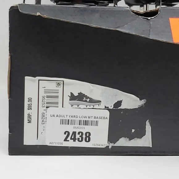 Under Armour Men's Yard Low MT Baseball  Cleats 3025592-001 Black Size 8 New