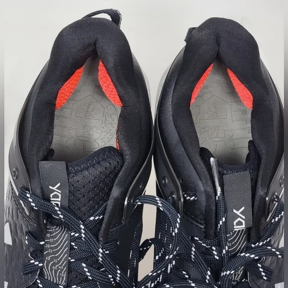 Under Armour Men's Yard Low MT Baseball  Cleats 3025592-001 Black Size 8 New