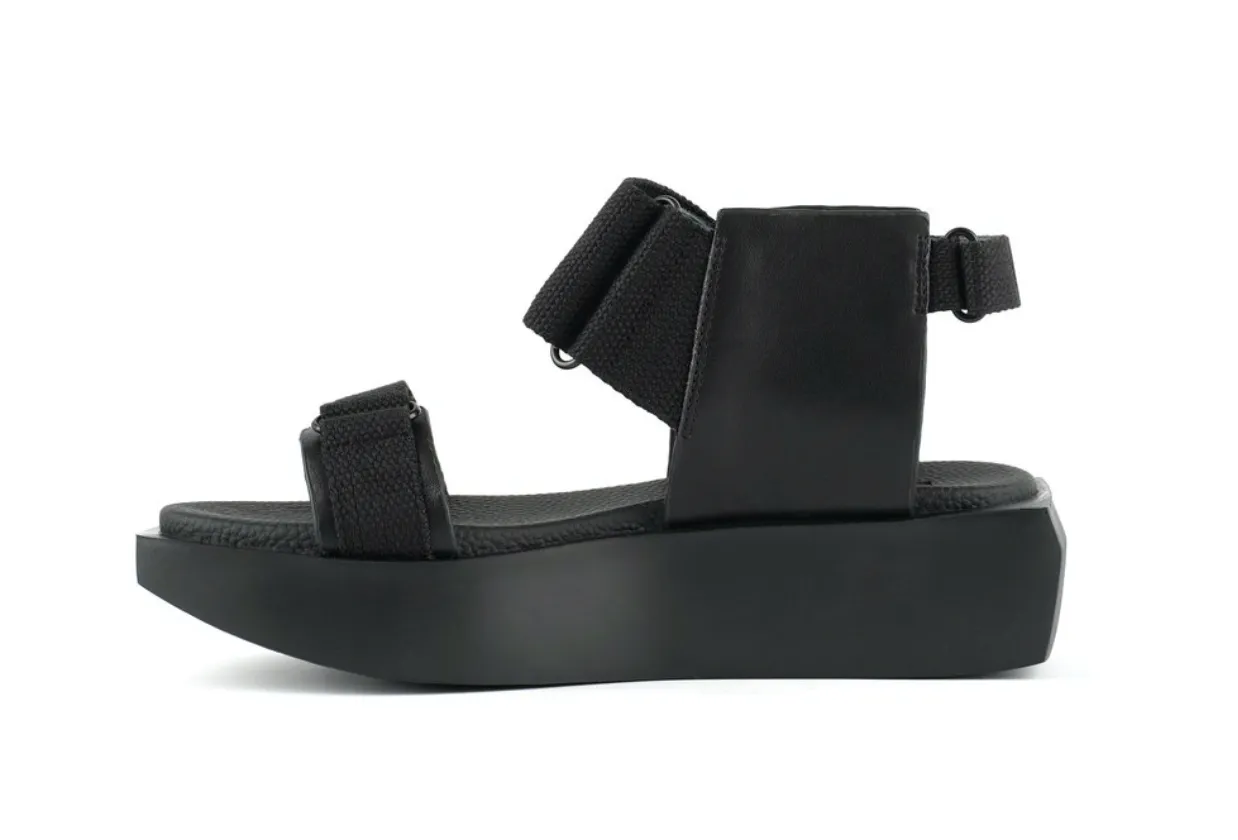 United Nude Wa Lo in Black