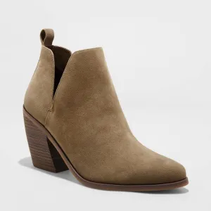 Universal Thread Women's Debbie Boots 87950764