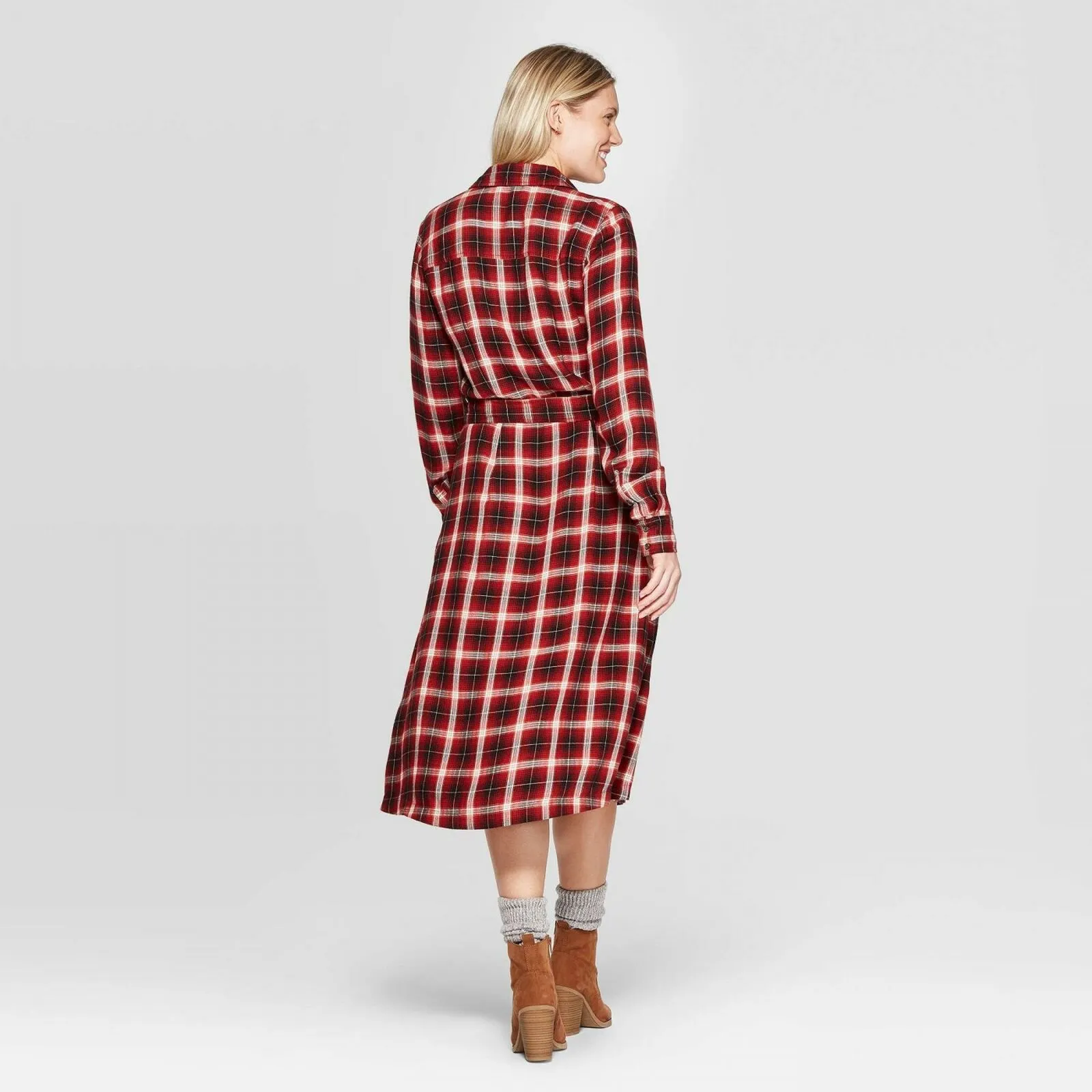 Universal Thread Women's Plaid Long Sleeve Midi Shirtdress With Tie Belt