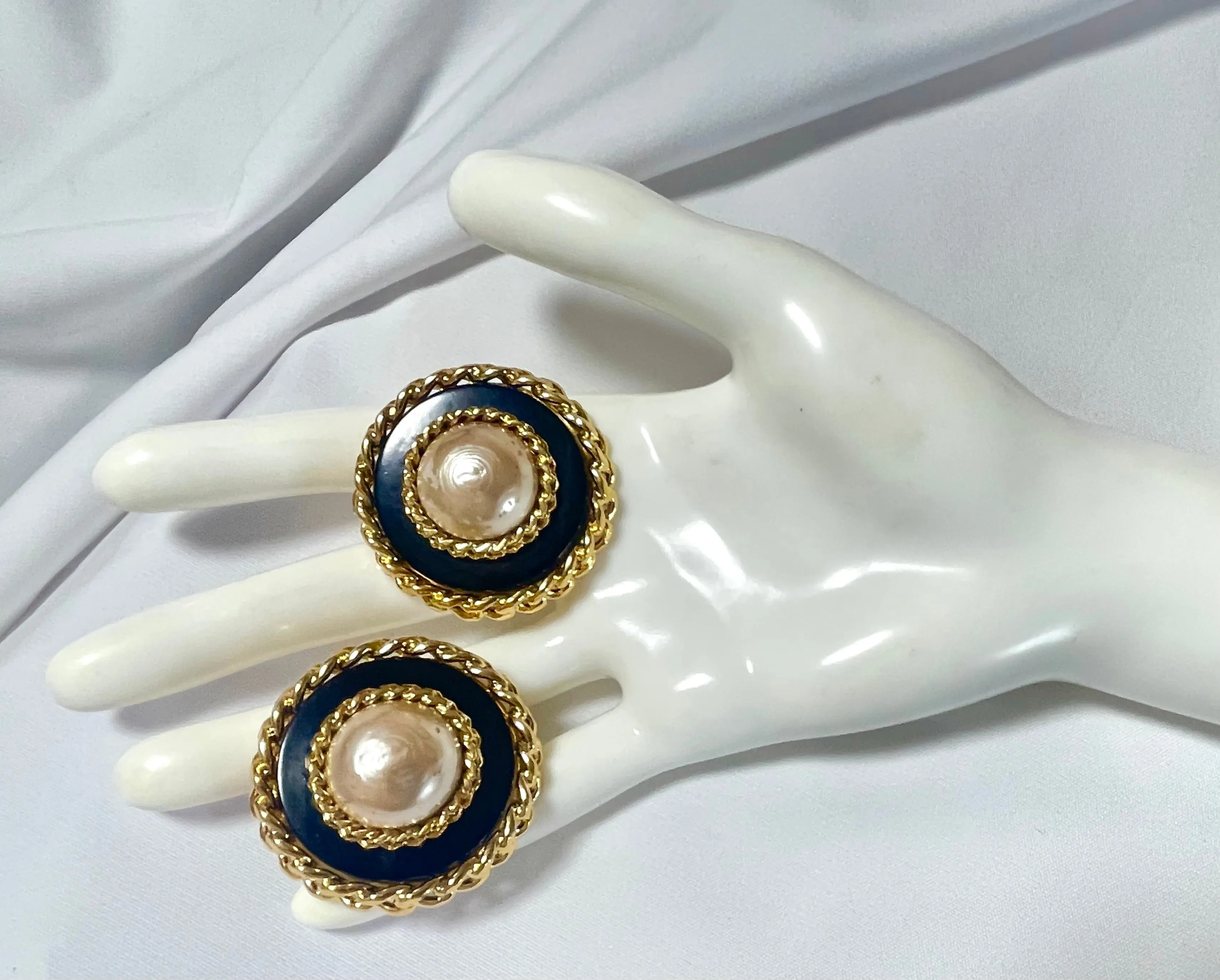 Vintage CHANEL large earrings with golden chain frames and black and faux pearl. Classic mademoiselle Chanel jewelry. 070218ys12