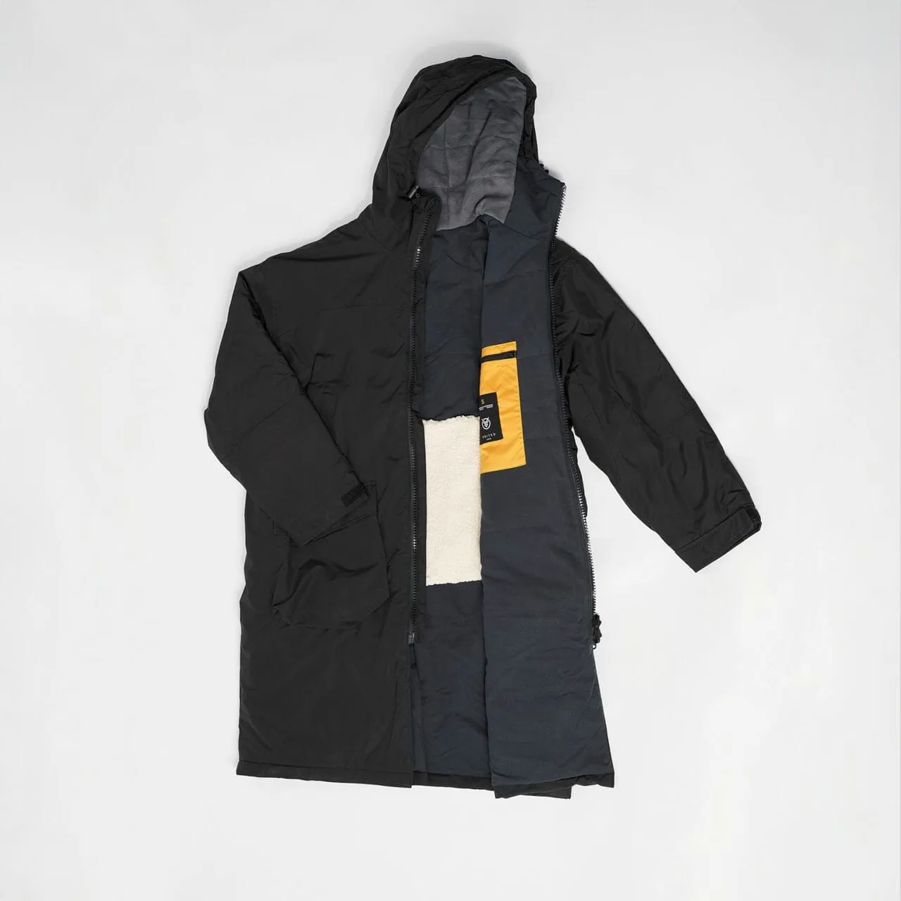 VOITED 2nd Edition Outdoor Change Robe & Drycoat for Surfing, Camping, Vanlife & Wild Swimming  - Black