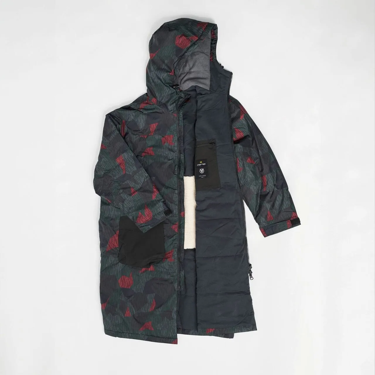 VOITED 2nd Edition Outdoor Change Robe & Drycoat for Surfing, Camping, Vanlife & Wild Swimming  - Moment Camo