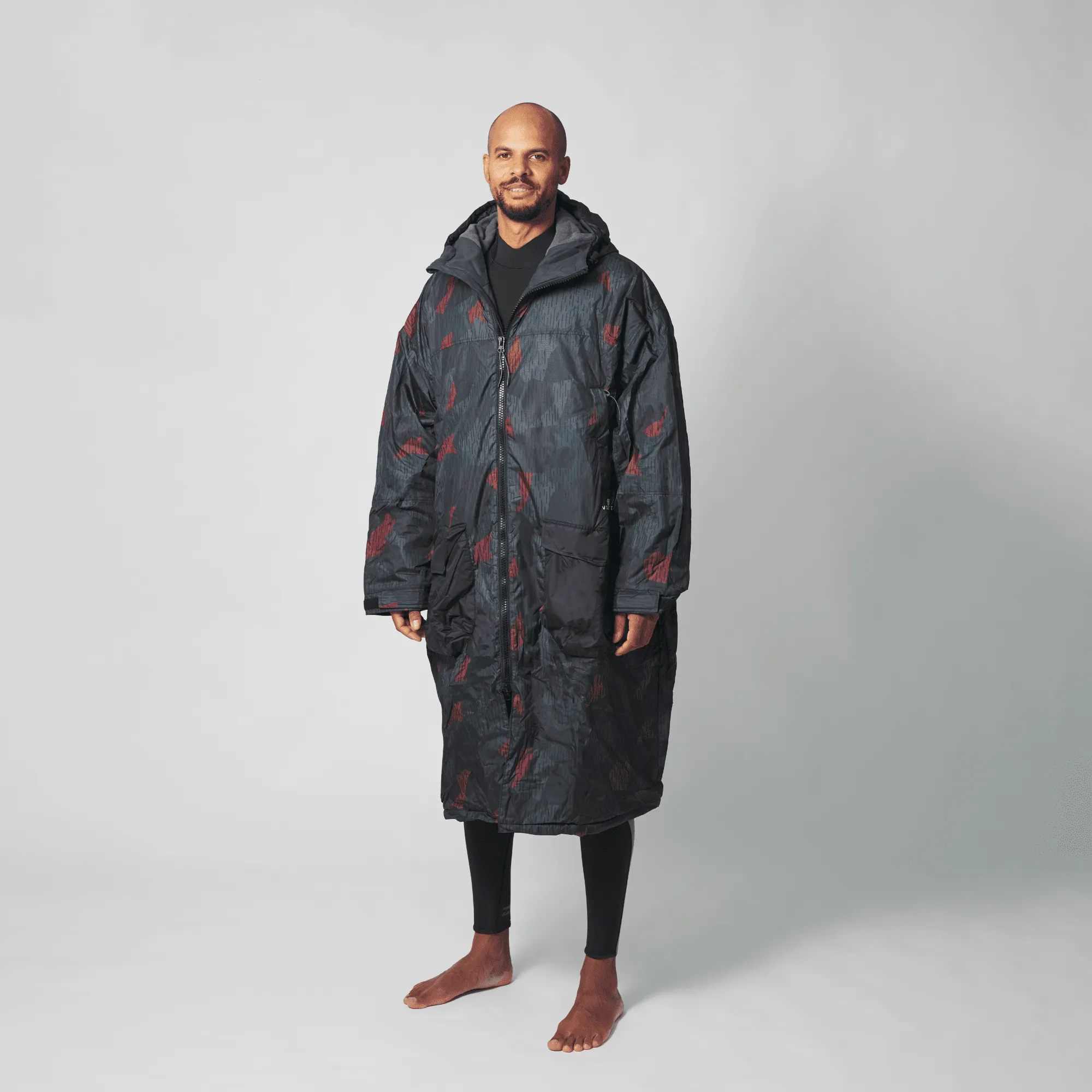 VOITED 2nd Edition Outdoor Change Robe & Drycoat for Surfing, Camping, Vanlife & Wild Swimming  - Moment Camo