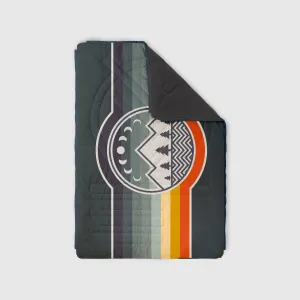 VOITED Fleece Outdoor Camping Blanket - Camp Vibes / Greengabel