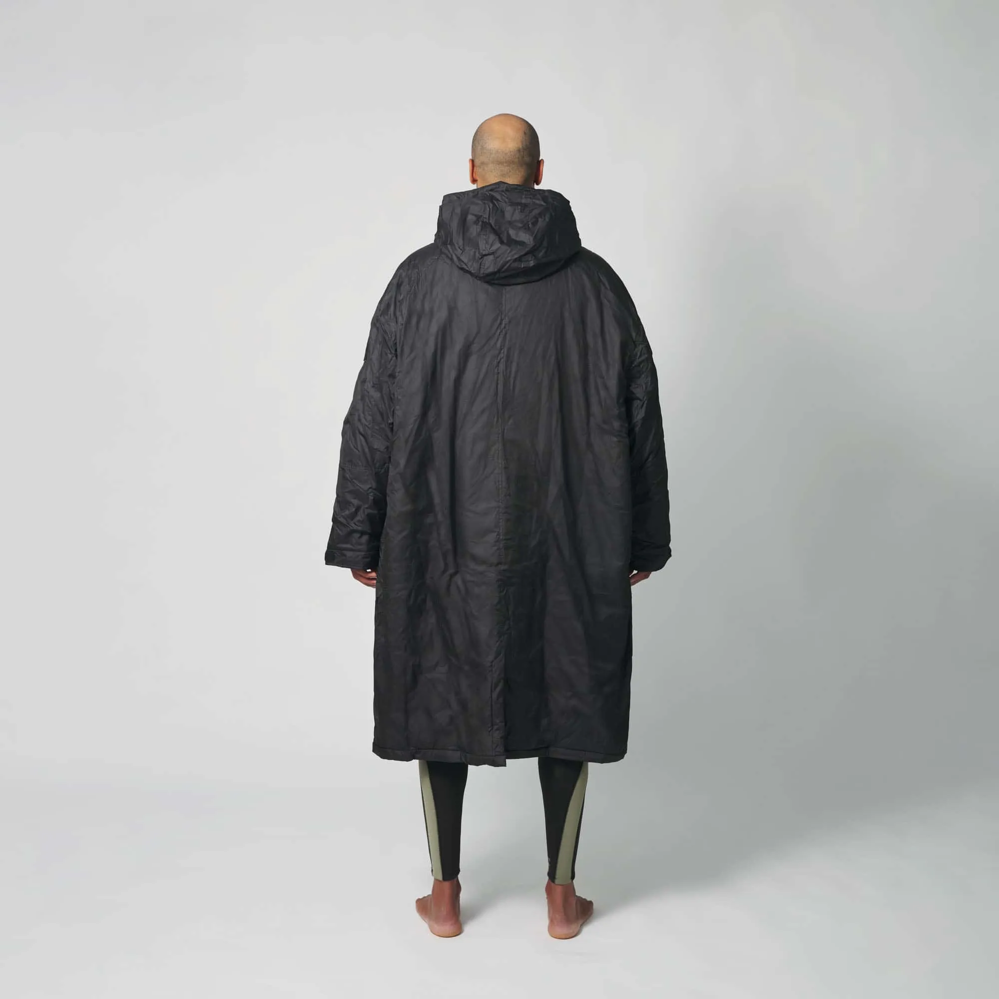 VOITED Original Outdoor Change Robe & Drycoat for Surfing, Camping, Vanlife & Wild Swimming - Black