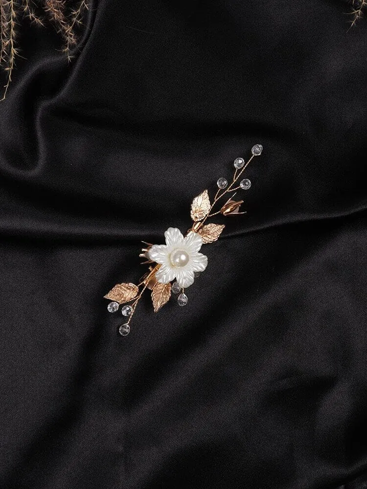 White Pearl Flower Gold Hairclip, Bridal Floral Bead Hair Clip, Wedding Floral Alligator Headpiece