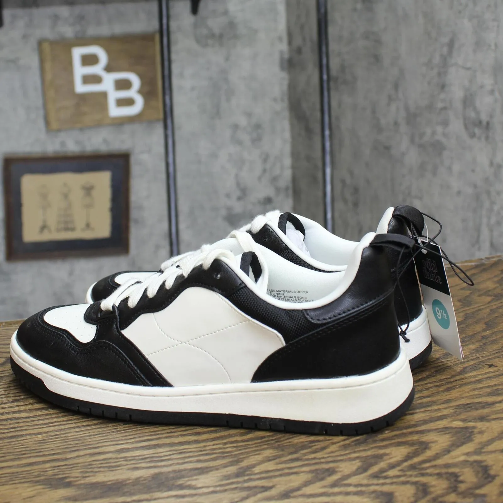 Wild Fable Womens Netty Fashion Sneakers with Memory Foam Insole Black 9.5M